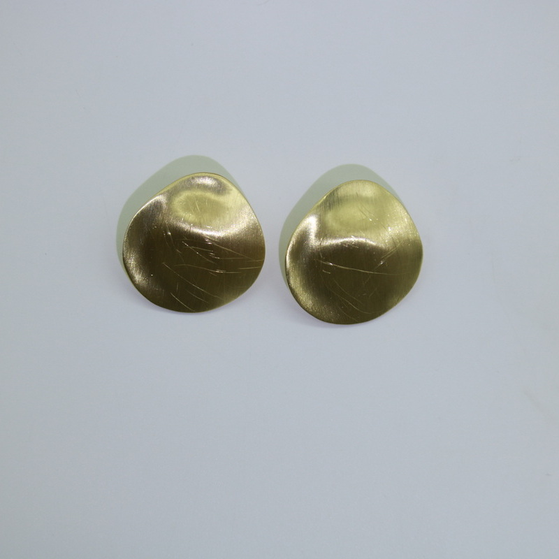 E59BBEE78987-72.png earring