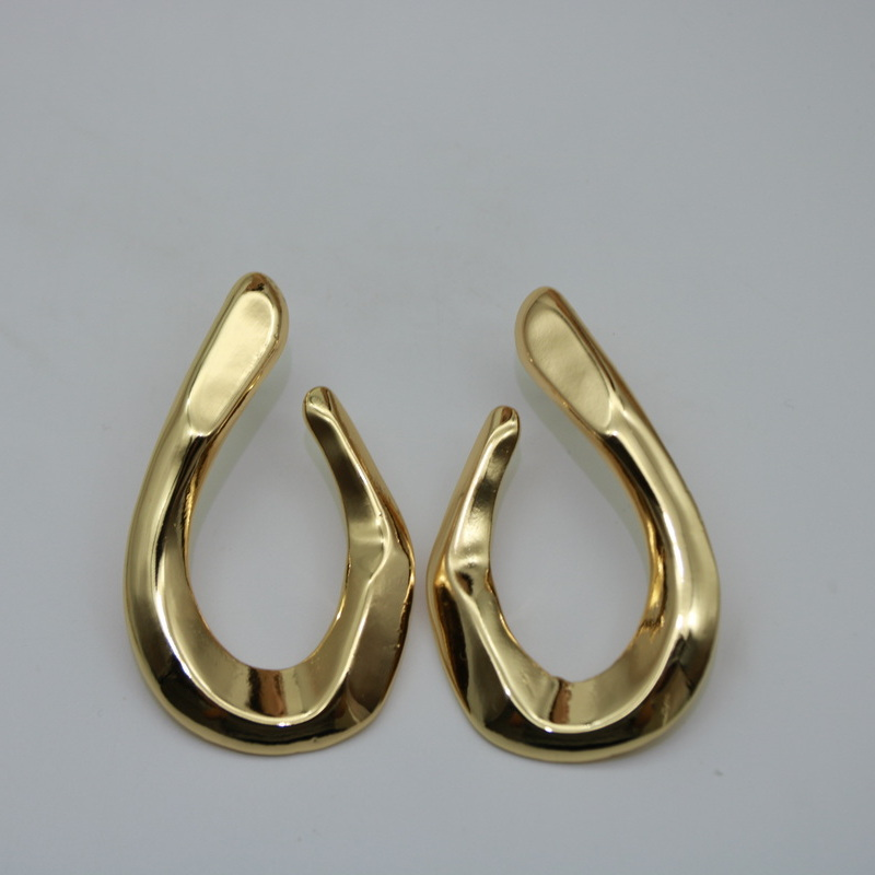 E59BBEE78987-76.png earring