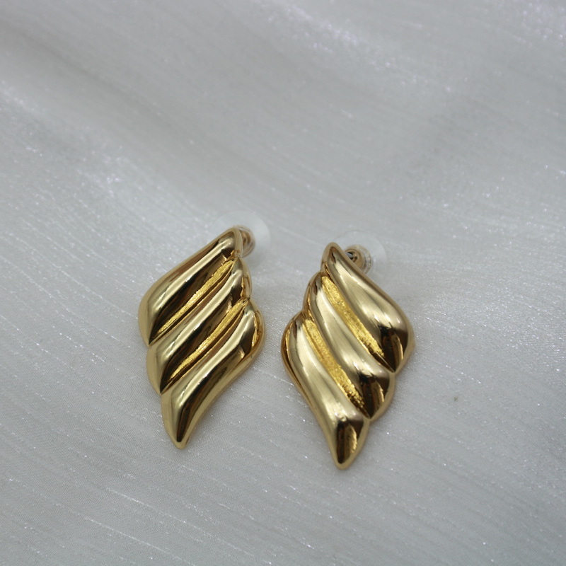 IMG_4639 earring - Image 2