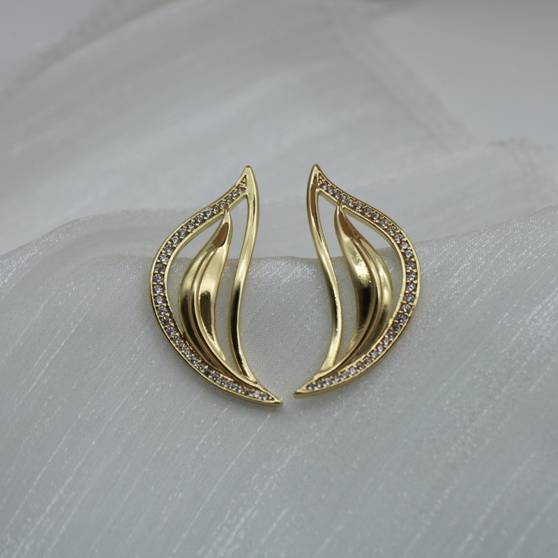 IMG_4700 earring - Image 3